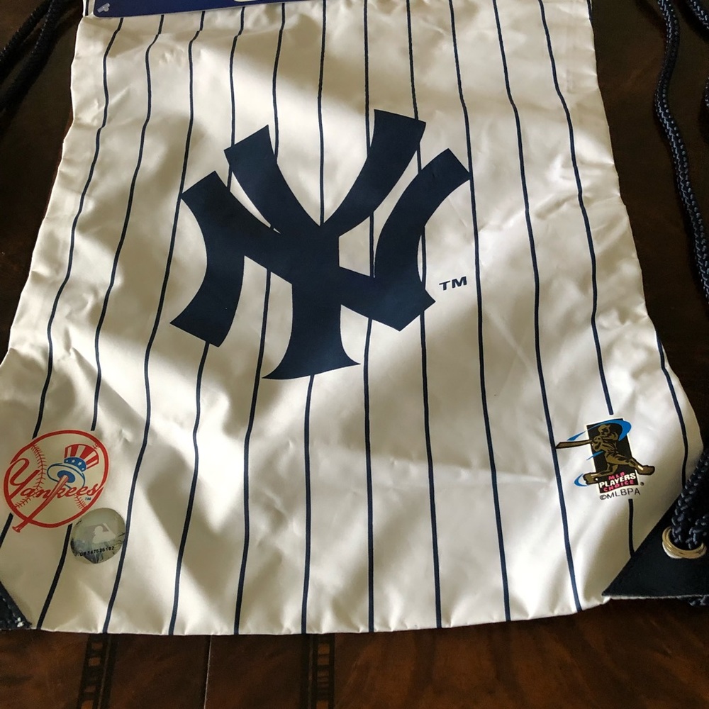 NEW Jeter Merchandise Back-sack - Picture 3 of 6